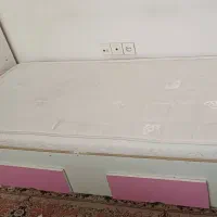 تشک طبی و تخت نوجوان