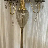 آباژور ایستاده