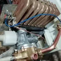 نصب سرویس و تعمیر تخصصی انواع آبگرمکن و بخاری فوری