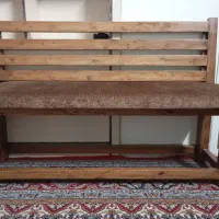 یک نیمکت چوبی روسی درجه 1