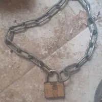 دو عدد زنجیر و قفل