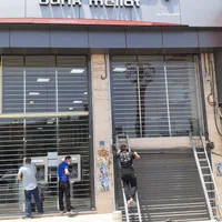 تعمیرات تخصصی کرکره برقی سنتی ۲۴ ساعته((احمدزاده))