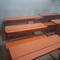 میز و نیمکت حدود ۲۵ دستگاه