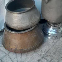 مقداری ظروف مسی روحی برنجه