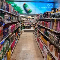 صندوق دار هایپر مارکت در منطقه نازی آباد
