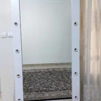 آینه قدی ۳ تومن
