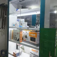 ویترین.مغازه.پیشخوان