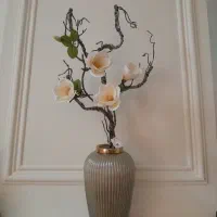 گلدون با گل خارجی