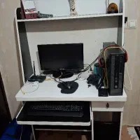 میز تحریر کامپیوتر