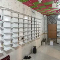 دکور کفش فروشی