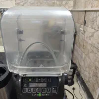 بلندر همیلتون همراه با کاورودوعدد pro blend crush