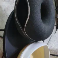 ظرف خاک و جای خواب گربه و pet