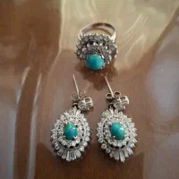 گوشواره و انگشتر طلا