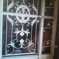 در وپنجره آهنی