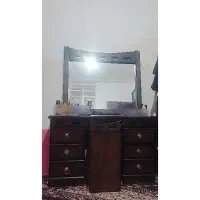 میز آرایشی