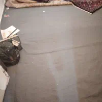 ۲۲متر موکت رنگ طوسی طرح برجسته درحد نو