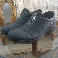 کفش چرم طبیعی.