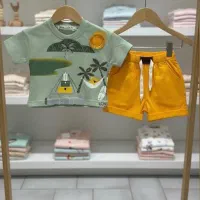 لباس بچگانه