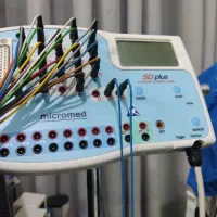 دستگاه نوار مغز EEG + نقشه مغز QEEG