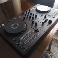 دستگاه دیجی DJ
