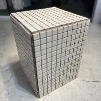 باکس کاشی شده دکوری سی در چهل رنگ کرمی روشن