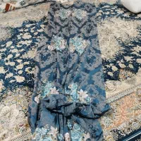 کنار پرده