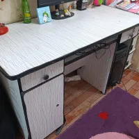 میز کامپیوتر وتحریر