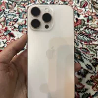 آیفون ۱۶ پرومکس خانگی