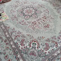 فرش ۹ متری ۷۰۰ شانه در حد نو