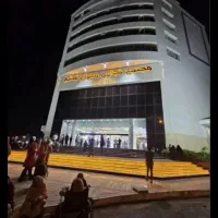 مغازه طبقه همکف معراج 21.5 متر