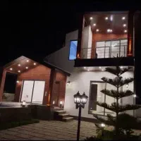 ویلانیم پیلوت استخردار کلیدنخورده غرق نور