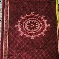 تعدادی سجاده بزرگ وتسبیح