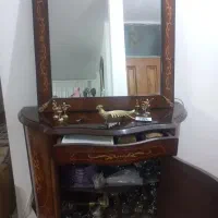 ویترین با اینه