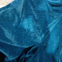 پرده تور کار کرده با دوتا دستک مخمل کاملا نو وسالم