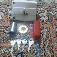 قفل درب حیاط