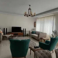 ۱۰۵ متری / جمهوری