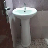 روشویی سالم و تمیز بدون شیر