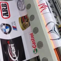 کونیکا 512 تر و تمیز