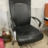 صندلی مدیریتی چرخ دار
