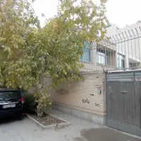 وحید-سه-واحد-مسکونی-280-متر-زیربنا-بر-گذر-اصلی