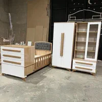 سیسمونی درباری.تخت‌دومنظوره کودک