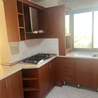 کابینت آشپزخانه کارکرده به همراه کمد دیواری ورودی