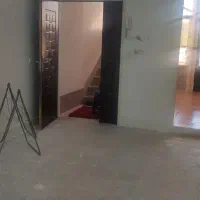 واحد ۷۰ متری خیابان چمران.