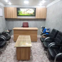 مغازه۱۹متری با نیم طبقه۹متری