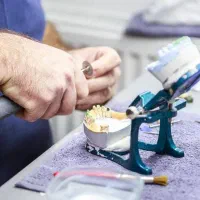 آموزش کم هزینه دندان سازی متحرک