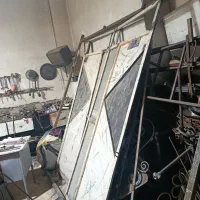 در و چهار پایه