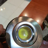 هالوژن فلزی با لامپ cob