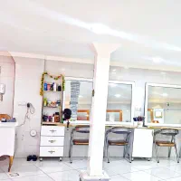 فروش وسایل آرایشگاه زنانه