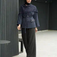 فروشنده خانم