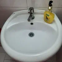 روشویی با پایه